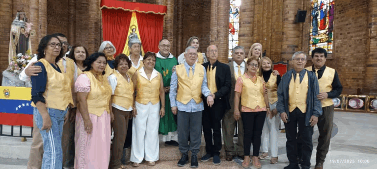 Reencuentro de Primera Promoción de Bachilleres Docentes luego de 50 años