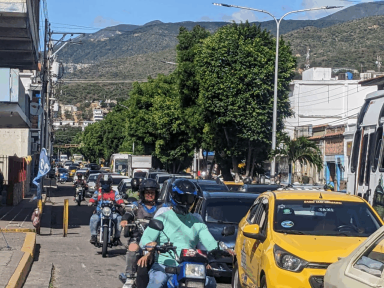Tarde congestionada para ingresar a Colombia