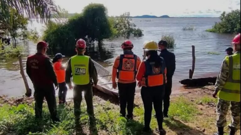 Reportan “descenso sostenido” del río Orinoco en Amazonas