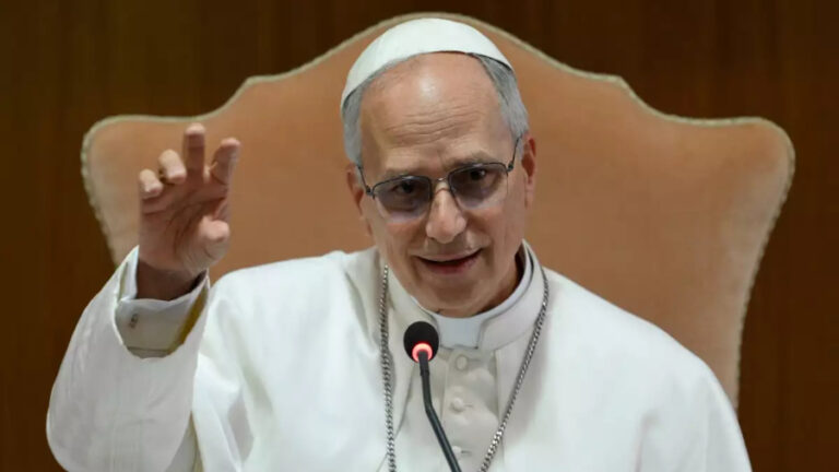 El papa llama a los gobernantes a no ignorar “el deseo universal de paz “