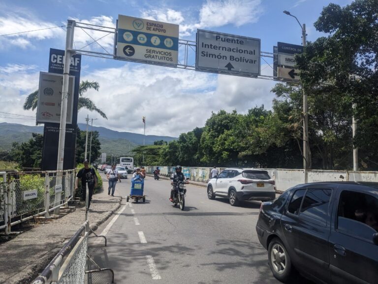 Migrantes cuentan con LibertApp para denunciar la trata de personas