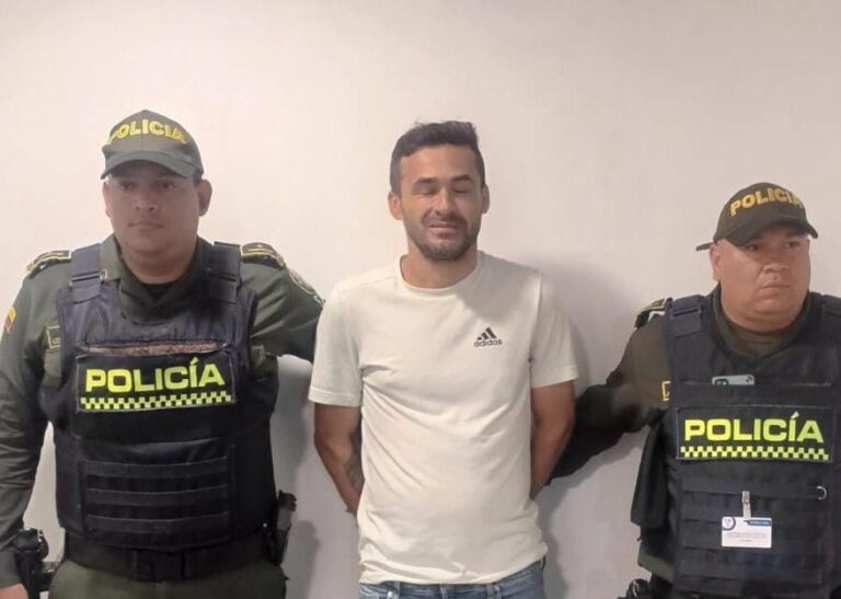 Detenido en un local comercial por porte ilegal de arma