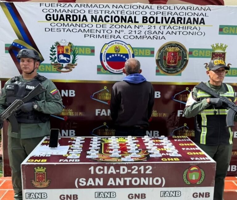 Pretendía cruzar Peracal con 47 dediles en su estómago