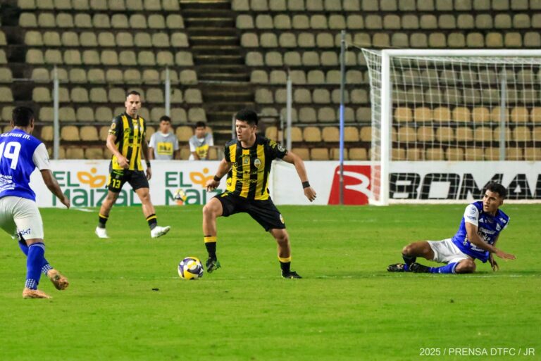 Goleada en Pueblo Nuevo para instalarse en cuartos de final de Copa Venezuela