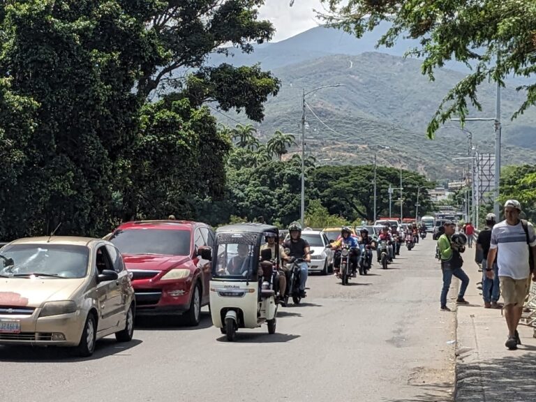 Lento el ingreso a Colombia