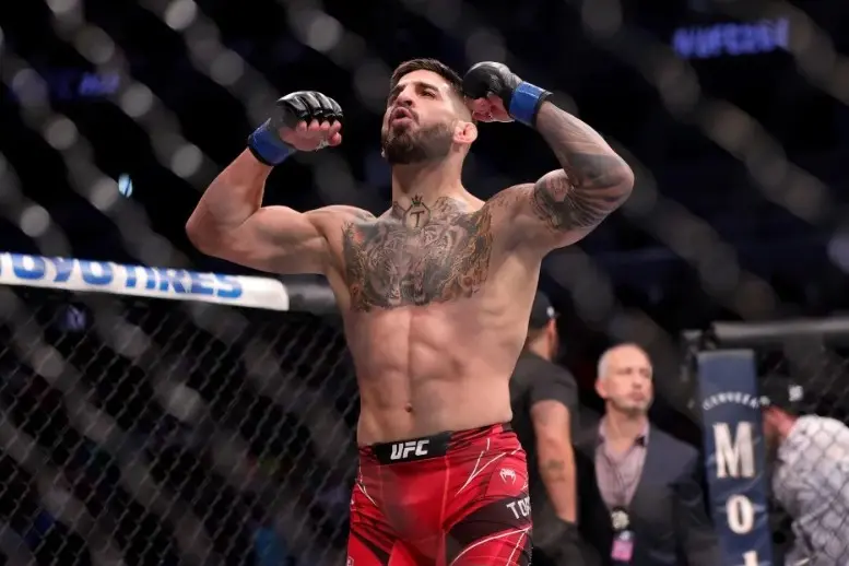 Ilia Topuria, estrella de la UFC, citado por presunta violencia contra su ex venezolana