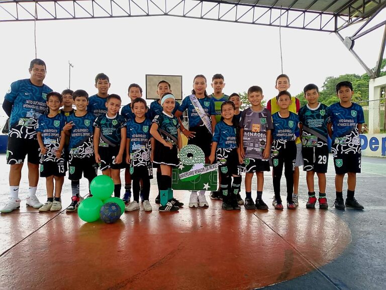 Gran fiesta deportiva de Renacer Colinence