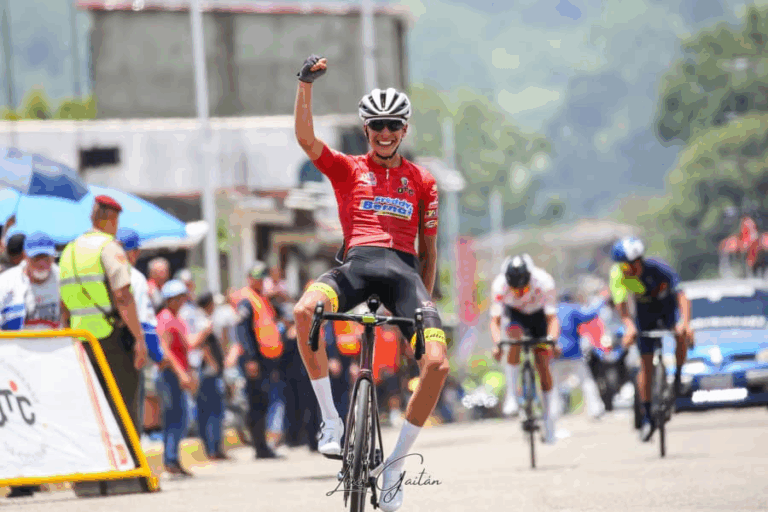 Nelson Vera gana la segunda de la Juventud y arrebata el liderato