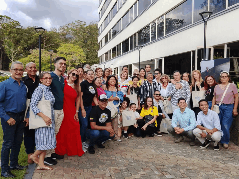 SEMTUR y artistas plásticos se unen para obras benéficas