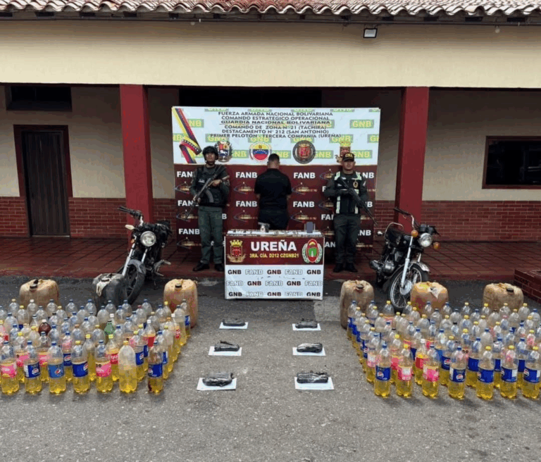 Hallan estupefacientes y gasolina en un depósito clandestino en frontera