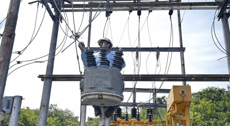 Brindan mantenimiento a subestación Ureña II