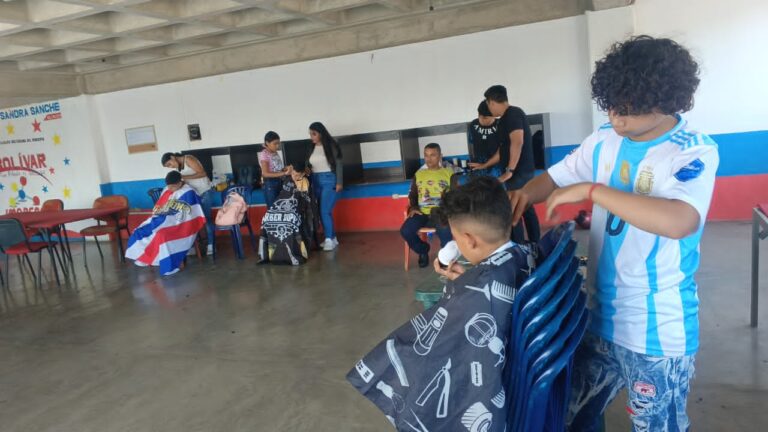 Más de 400 personas han sido capacitadas para el emprendimiento en San Antonio