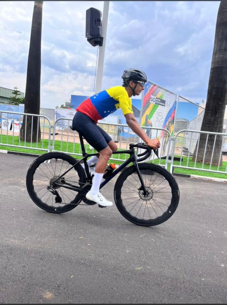 Orgullo nacional en las pistas del mundo