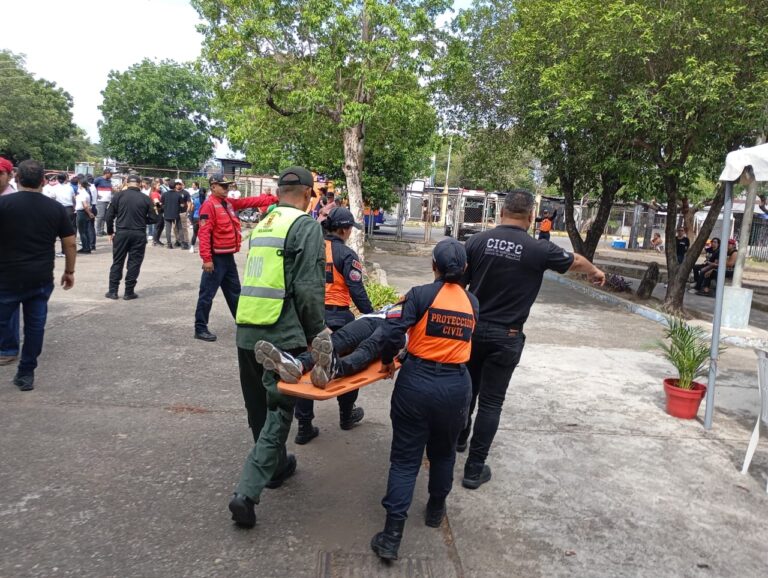 Simulacro de desalojo por sismo en Ureña