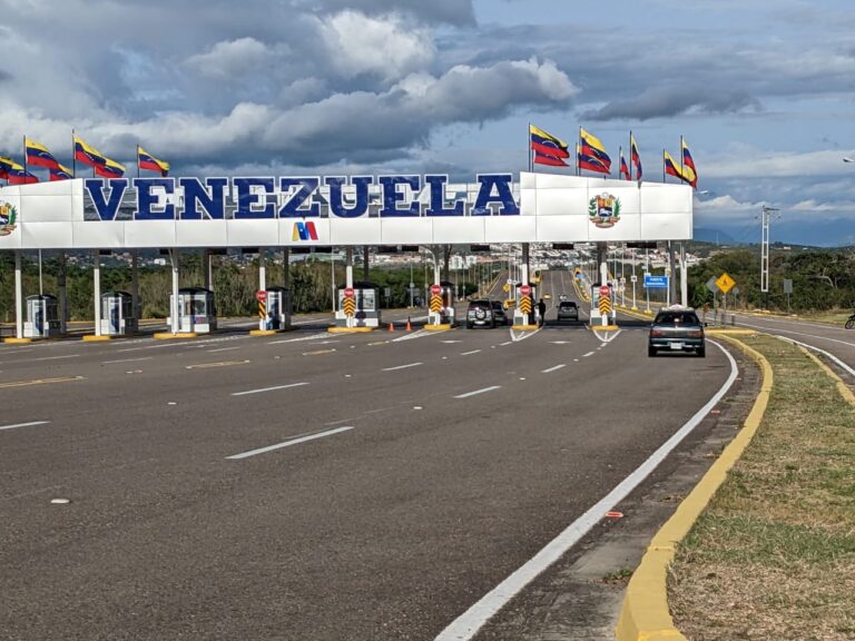 Insisten en la activación de una taquilla única en frontera