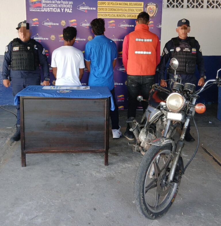 CPNB La Fría detiene a tres hombres con presunta droga durante recorrido en Las Pipas