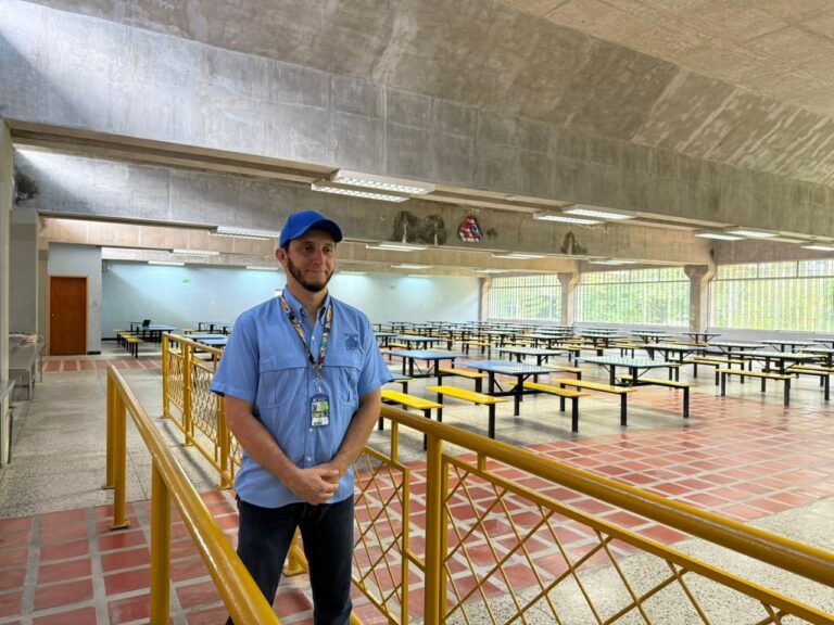 Los miércoles sirven almuerzo en espacios del comedor UNET