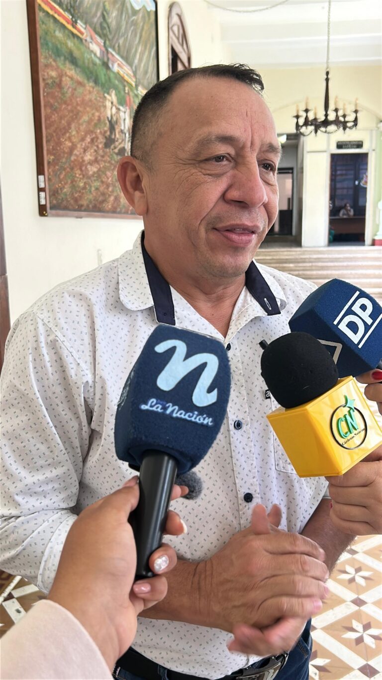 Diputado Chelman Reyes llama a reforzar seguridad escolar y responsabilidad parental