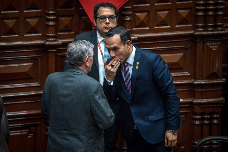 Boluarte, cuarta destitución de un presidente en Perú en lo que va de siglo