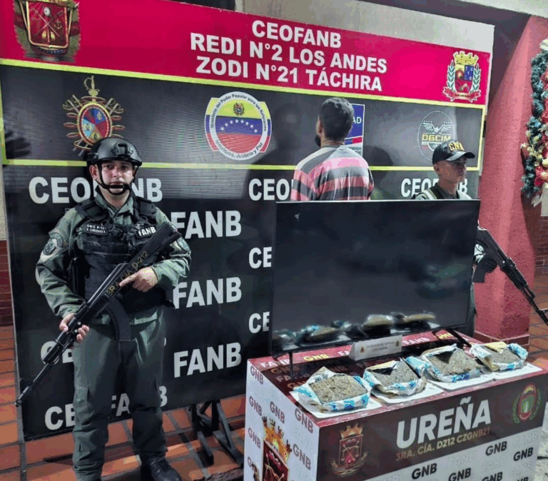 Cruzó el puente de Ureña con estupefacientes ocultos en un televisor