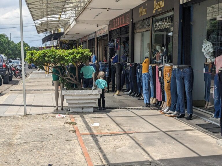 Fabricantes de Ureña esperanzados en la temporada decembrina