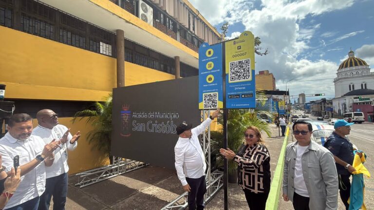 San Cristóbal estrena parquímetros inteligentes en la Quinta Avenida