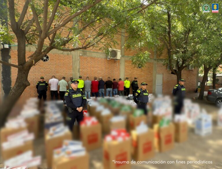 Cruzaban las trochas con cigarrillos que comercializaban en Colombia