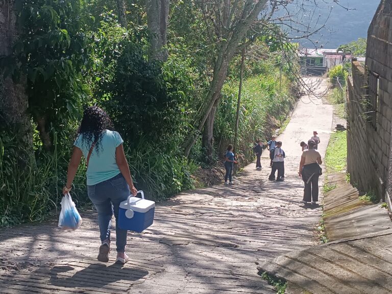 Urge recuperar la vía hacia La Guaymarala y El Higueronal en El Pueblito