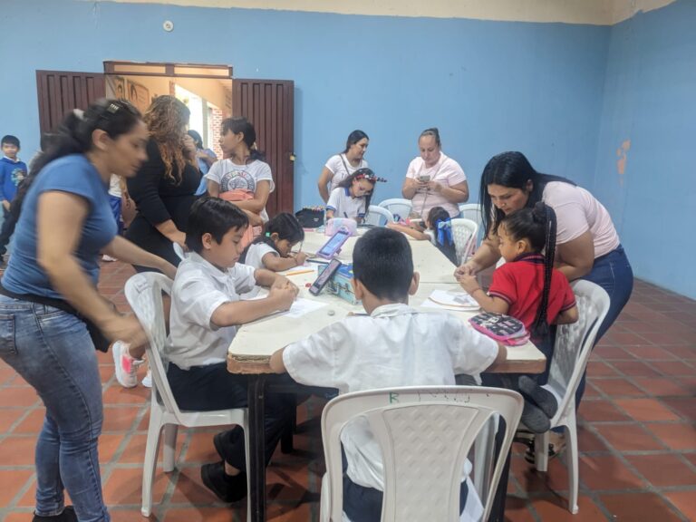 Niños pintores pusieron a prueba su talento en frontera