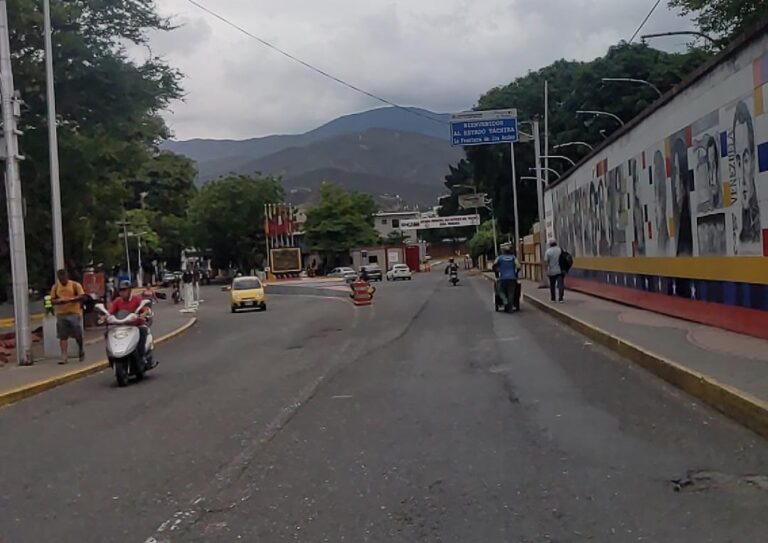 Despejado el tránsito por el tramo binacional