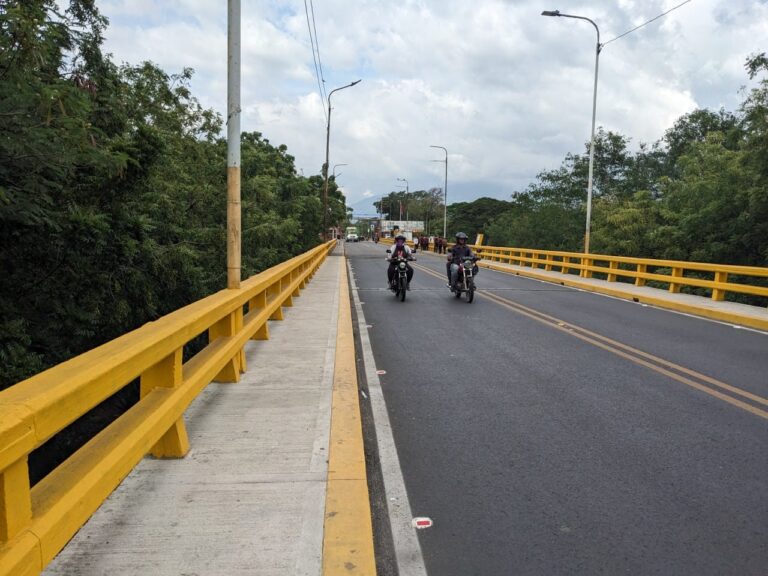 Fluido el tránsito por el puente Francisco de Paula Santander
