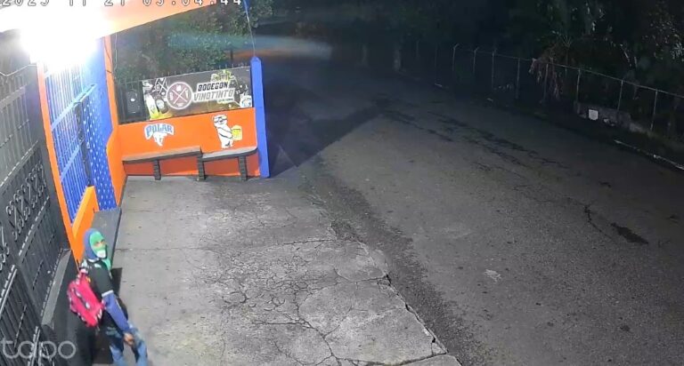 Capturado por las cámaras de seguridad minutos antes de hurtar en Colón