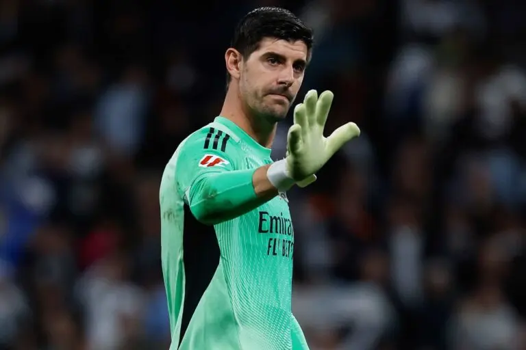 Courtois, baja de última hora por un proceso viral