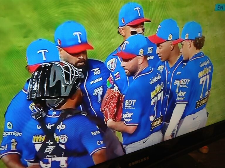 Tigres de Aragua siguen en la cima; Águilas del Zulia le secundan