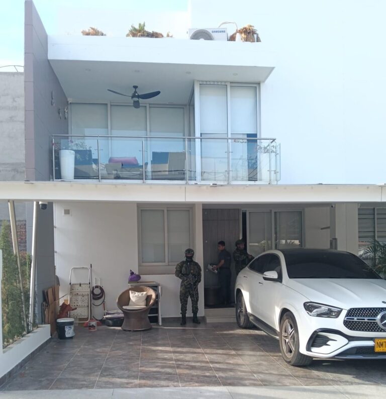 Golpe al ELN con extinción de bienes, incautación de oro y dólares