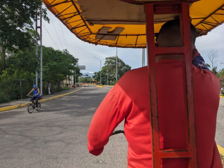 Desaparecieron los bicitaxis en el puente de Ureña