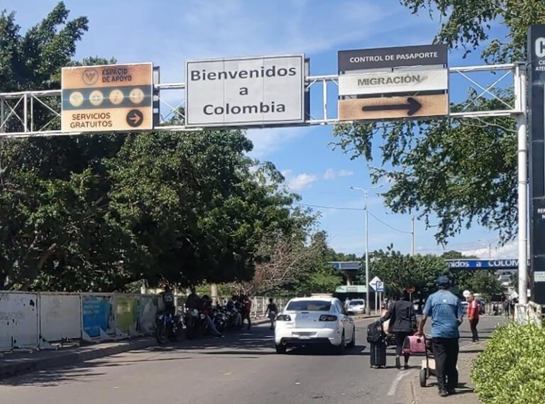 Colombia, con recelo, busca socios comerciales y nichos de mercado en Venezuela