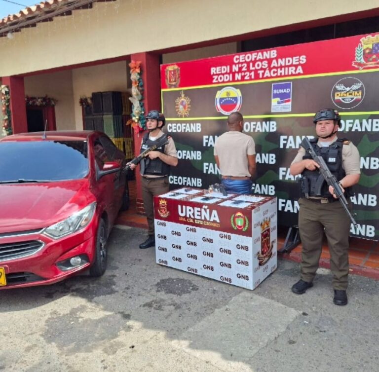 Aprehendido en Ureña con un arma y cartuchos ocultos en su vehículo