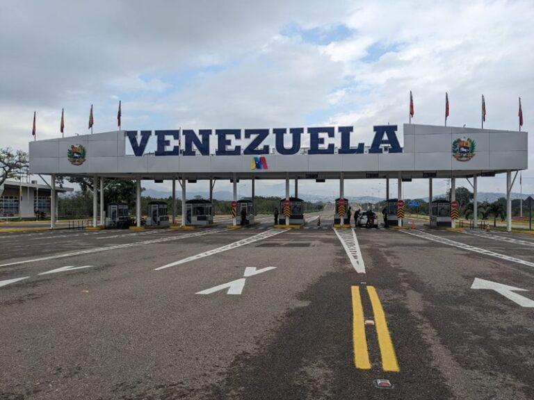 Habilitan otro carril para el sellado en el Atanasio Girardot