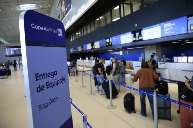 Gobierno espera que aerolíneas Wingo y Copa reinicien vuelos en 48 horas