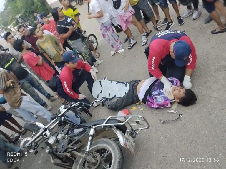 Un lesionado en colisión de moto y camión en El Palotal