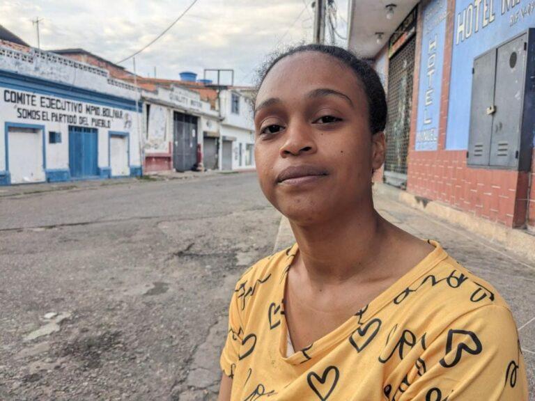 Roxanys y sus tres hijos reciben espaldarazos en frontera