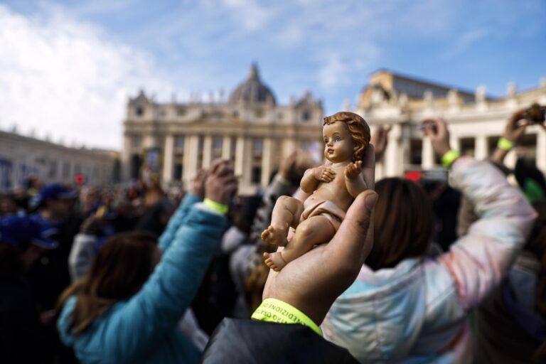 Tradicional Bendición de los Niños de Belén