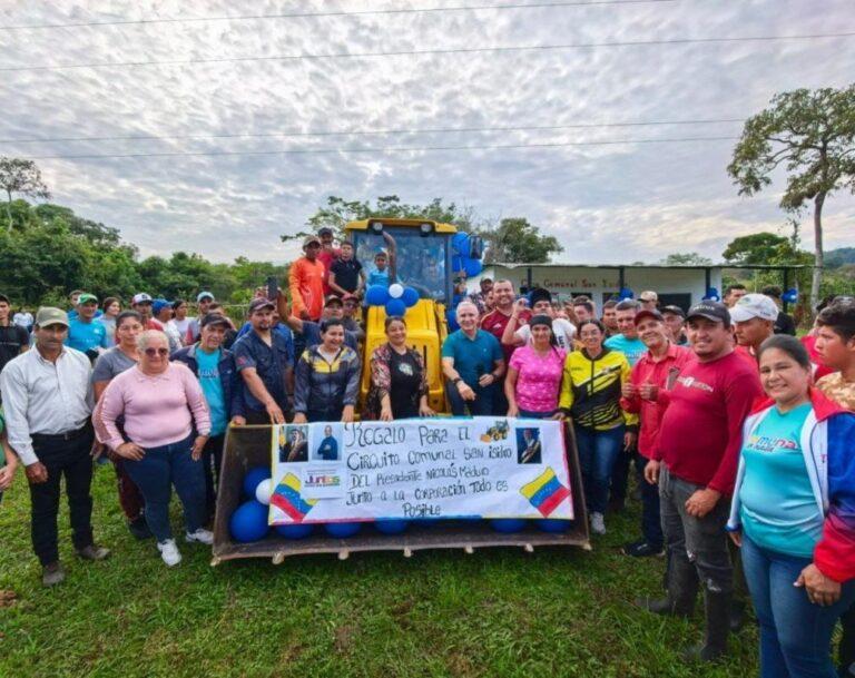 En San Isidro celebran logros con maquinaria nueva para arreglo de vías agrícolas