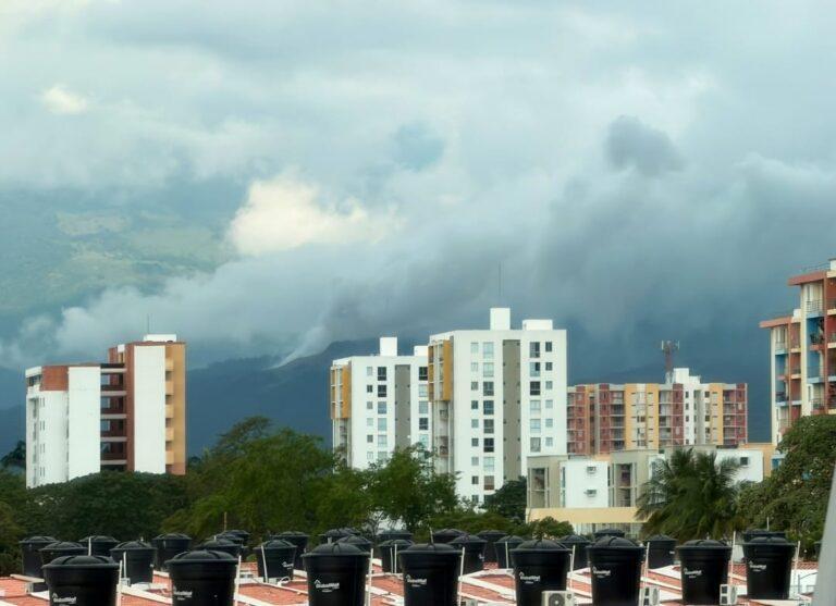 Cúcuta también afectada por incendio en vertedero de Ureña