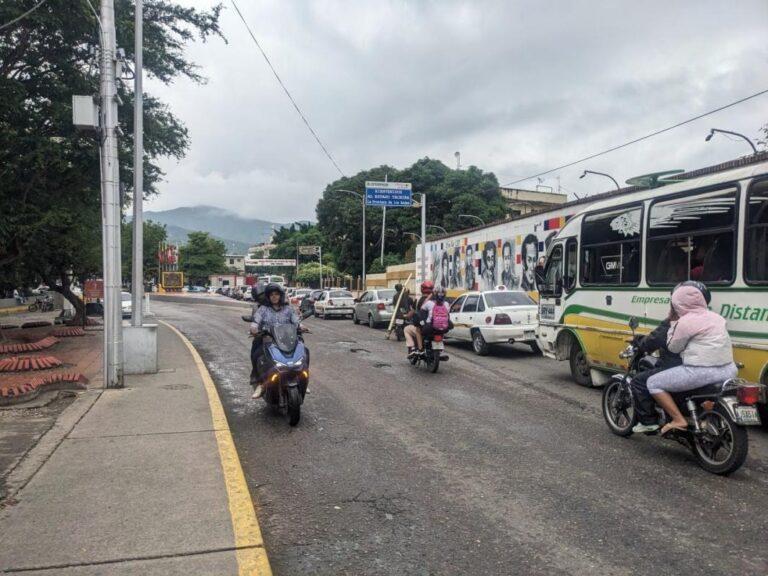 Ralentizado el retorno por el puente Simón Bolívar