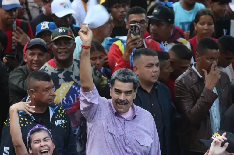 Maduro garantiza «la integridad territorial» ante presunto ataque de EE.UU.