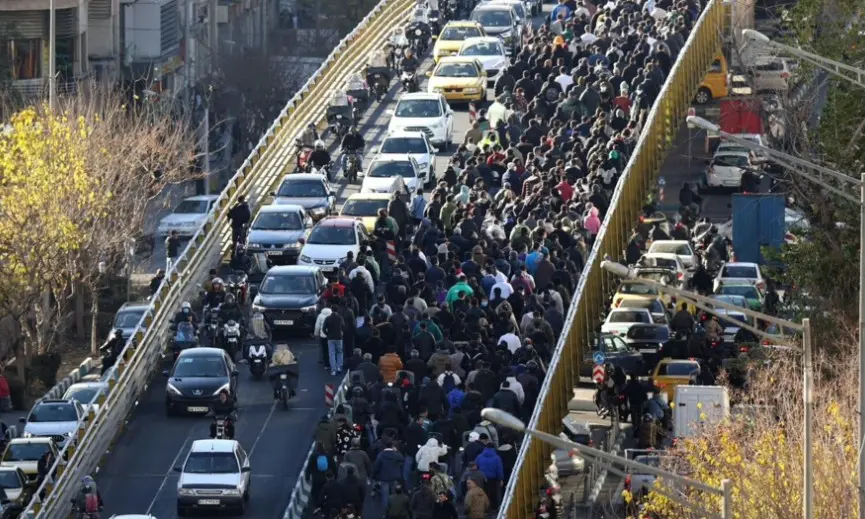 Donald Trump advierte a Irán: “Si disparan a los manifestantes, EE. UU. acudirá a su rescate”