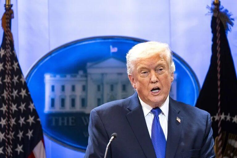 Trump dice que impondrá un arancel global del 10 % tras anulación de sus gravámenes por el Supremo