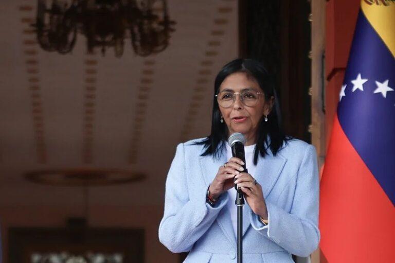 Delcy Rodríguez: Aumento a $150 del Bono de Guerra se financia con ventas extraordinarias en sectores petrolero y gasífero